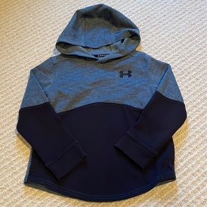 Great condition under armour boy size small shirt